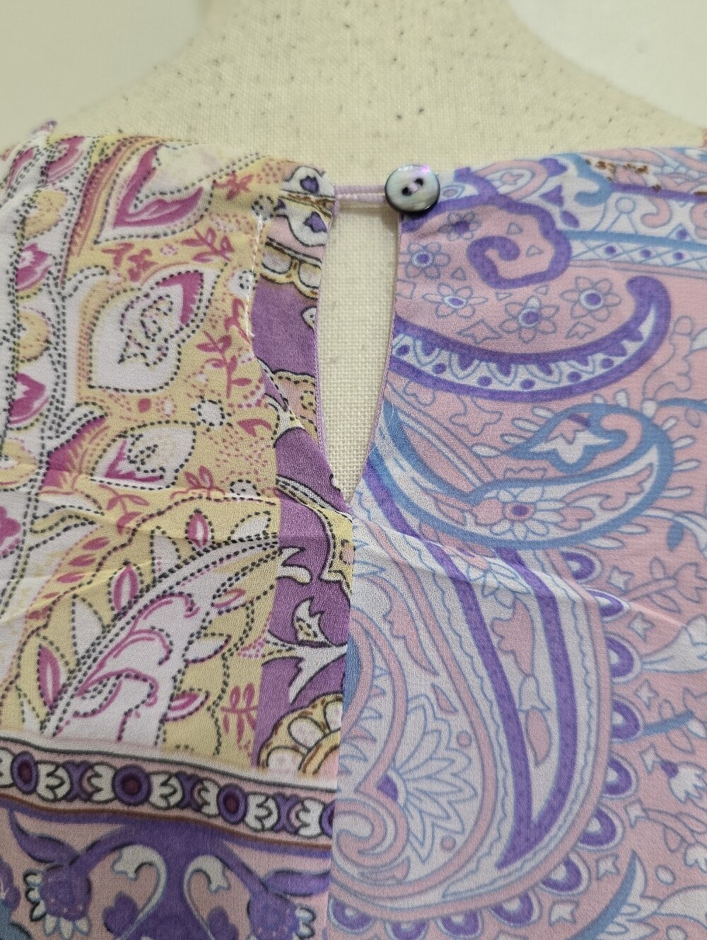 ALMOST PINK size Medium Sleeveless Paisley Print Tie Waist Maxi Dress Purple - Picture 9 of 14